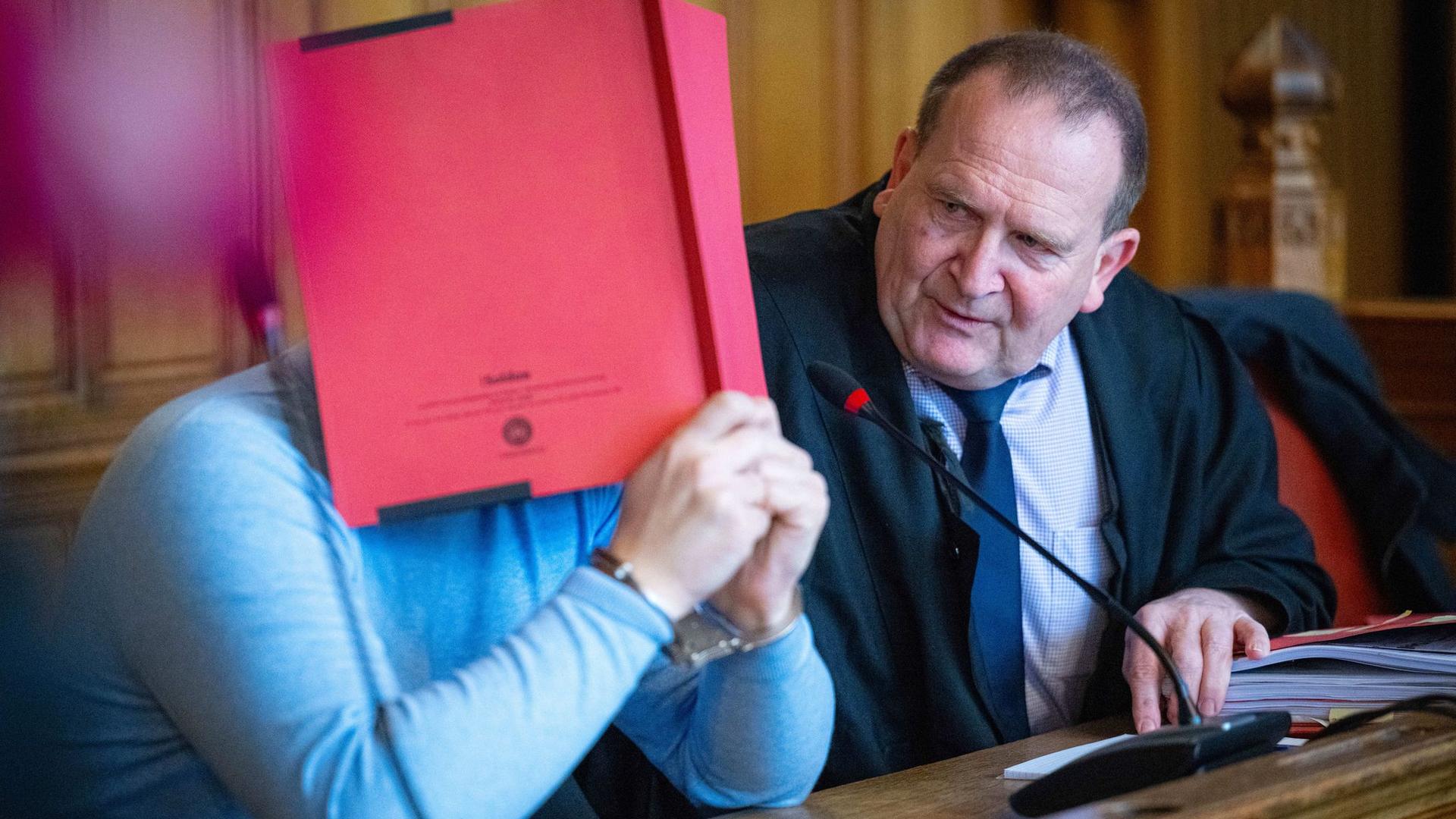 Landgericht Bremen: Tanztrainer steht wegen sexuellen Missbrauchs vor Gericht