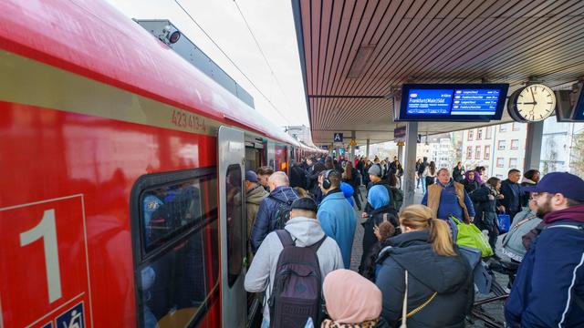 Störung: Weichenreparatur stört S-Bahn-Verkehr erheblich