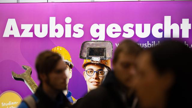 Umfrage: Auszubildende in Bayern etwas zufriedener