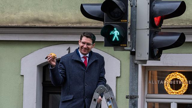 Kommunale Kulinarik: Coburg würdigt die Bratwurst mit Ampelmännchen