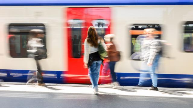 Schienenverkehr: Notfalleinsätze legen Linien der S-Bahn Hannover lahm