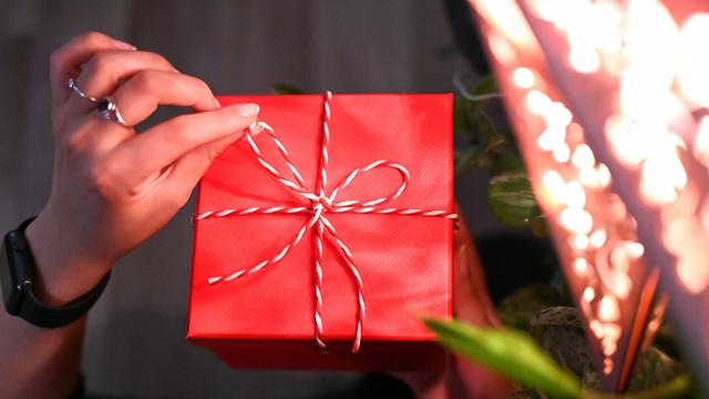 Geschenke kaufen 2025: Online-Weihnachtsshopping: Retouren erreichen Händler nicht