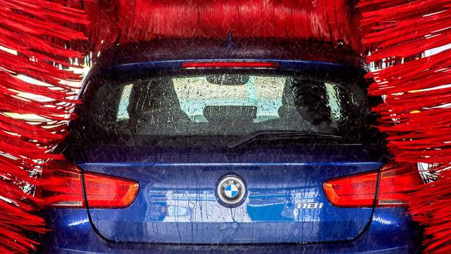 Plenum: Wie wichtig ist Autowaschen am Sonntag? - Debatte im Landtag