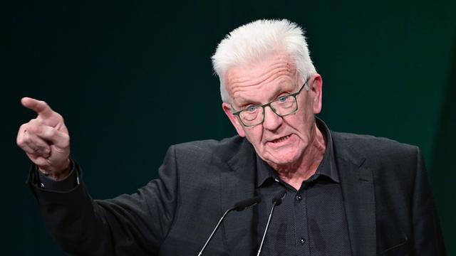 Abkehr vom Verbrenner-Aus: Kretschmann: 