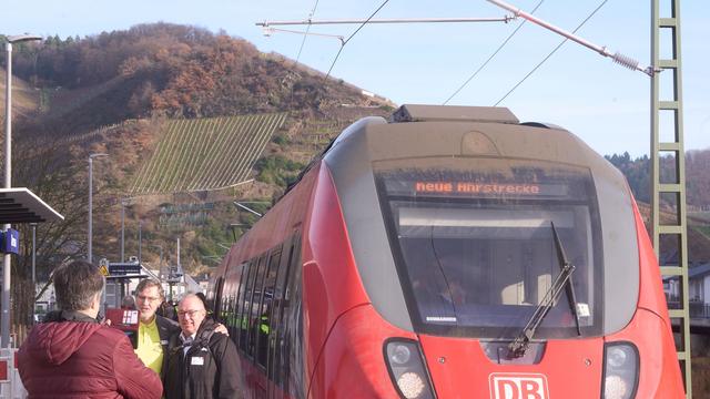 Nach der Flutkatastrophe: Vier Jahre nach der Flut: "Die Bahn ist zurück im Ahrtal"