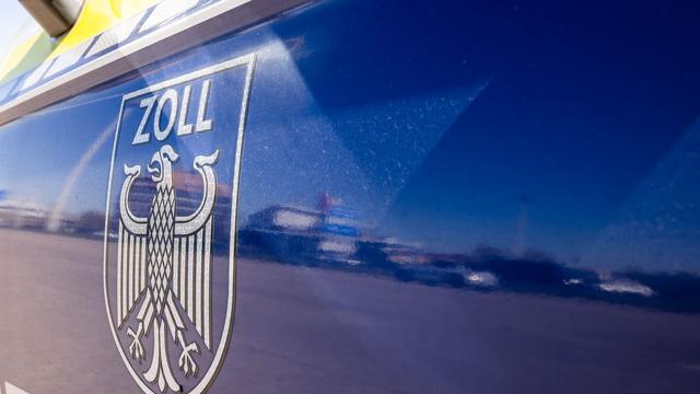 Kriminalität: Zoll findet rund 34 Kilogramm Marihuana in Reisebus