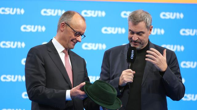 CSU-Parteitag: Merz glaubt an Erfolg der Koalition bei historischer Aufgabe