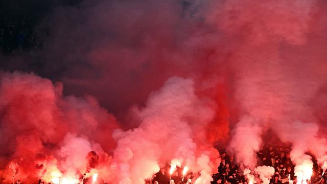 Bundesliga-Topspiel: Polizei dementiert: Keine Nacktkontrollen bei Rhein-Derby