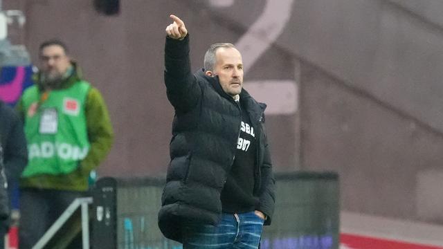 Bundesliga: Augsburgs Baum über Videobeweis: Warten wie beim Arzt