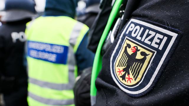 Rettungseinsatz: Frau sucht Schlafplatz in Hamburger S-Bahntunnel