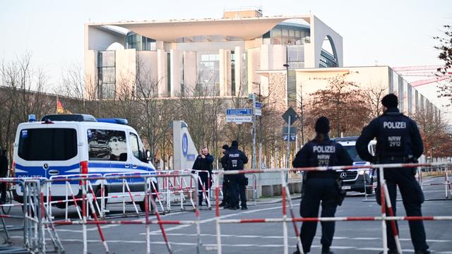 Selenskyj-Besuch: 3.600 Polizisten bei Selenskyj-Besuch – 