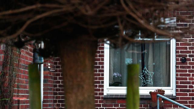 Landkreis Stade: Frau an Haustür getötet – Polizei fahndet nach Ex-Mann