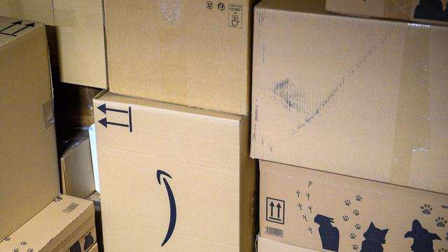 Friedrichshafen: Kurz vor Weihnachten soll Zusteller 50 Pakete entsorgt haben