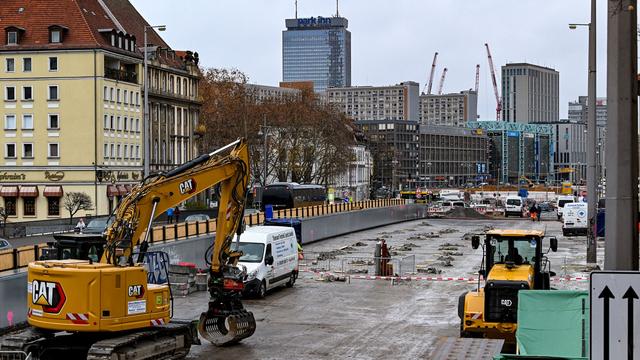Schäden entdeckt: Neue Gertraudenbrücke für schwere Fahrzeuge gesperrt
