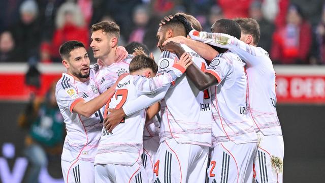 Fußball-Bundesliga: Pure Dominanz: Bayern küren sich zum Hinrunden-Meister