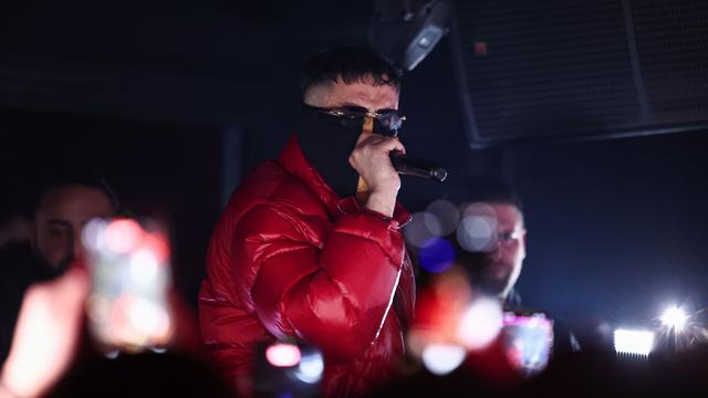 Zu Gast bei Politiker-Party: Rapper Haftbefehl schaut bei Özdemirs 60. Geburtstag vorbei