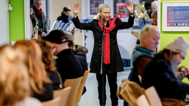 Weihnachten: Bischöfin Fehrs feiert mit Wohnungslosen Weihnachten