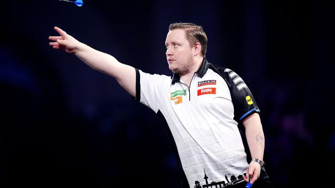 Darts: Schindler bei seinem Drittrundenmatch.