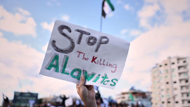 Proteste von Alawiten: Mehrere Tote und zahlreiche Verletzte soll es bei den Zusammenstößen zwischen Alawiten und Unterstützern der Regierung gegeben haben.