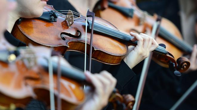 Jahresbeginn 2026: Das Jahr beginnt musikalisch mit verschiedenen Neujahrskonzerten in Brandenburg. (Symbolbild)
