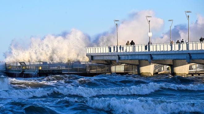 Unwetter: Vom Sturmwetter besonders stark betroffen ist die Ostseeküste Polens - wie hier das Ostseebad Kolberg.
