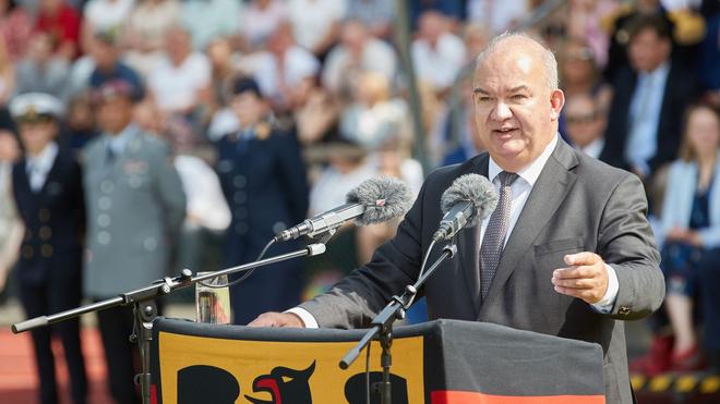 Helmut-Schmidt-Universität: Der Präsident der Helmut-Schmidt-Universität Hamburg, Prof. Klaus Beckmann, beschäftigt keine Forschenden aus sicherheitspolitisch kritischen Ländern. (Archivbild)