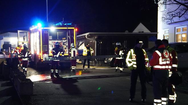 Silvester: Bei den Vorbereitungen auf ein Feuerwerk ist ein Mann am Auge verletzt worden.