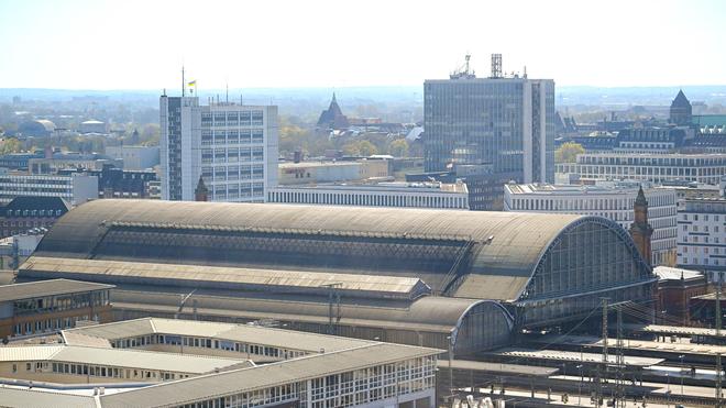Hauptbahnhof Bremen: Ein Lokführer rettete mit einer Schnellbremsung einem Flaschensammler das Leben. (Archivbild)