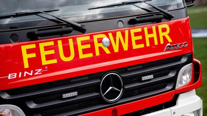 Brände: Bei einem Brand in Rotenburg waren insgesamt 152 Einsatzkräfte der Feuerwehr im Einsatz. (Symbolbild)