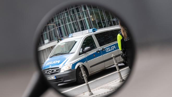 Unfälle: Die Polizei sucht Zeugen. (Symbolbild).