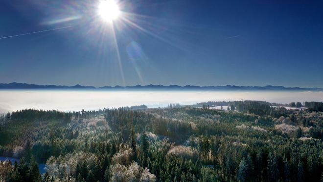 Wetter: Die Sonne schien im abgelaufenen Jahr lange über Bayern: Fast 2.000 Stunden zählte der Deutsche Wetterdienst in einer vorläufigen Auswertung. (Archivbild)