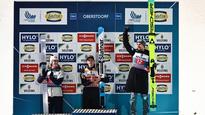 Skispringen: Hoffmann rückte unverhofft aufs Podium.
