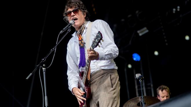 Punkrock: Seit 1991 Teil des Musikbusiness und noch immer voll in Fahrt: Die Hamburger Band Die Sterne mit Gitarrist und Sänger Frank Spilker.