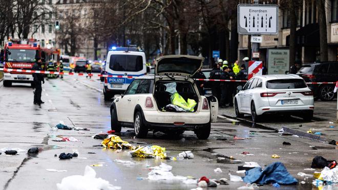Jahresausblick: Nach dem Auto-Anschlag in München mit zwei Toten beginnt der Prozess gegen den mutmaßlichen Täter. (Archivbild)