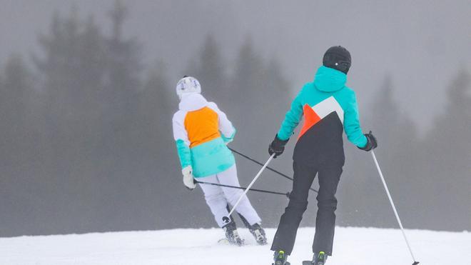 Wintersport: Möglich ist der Freizeitsport derzeit unter anderem am Fallbachhang in Oberhof. (Archivbild)