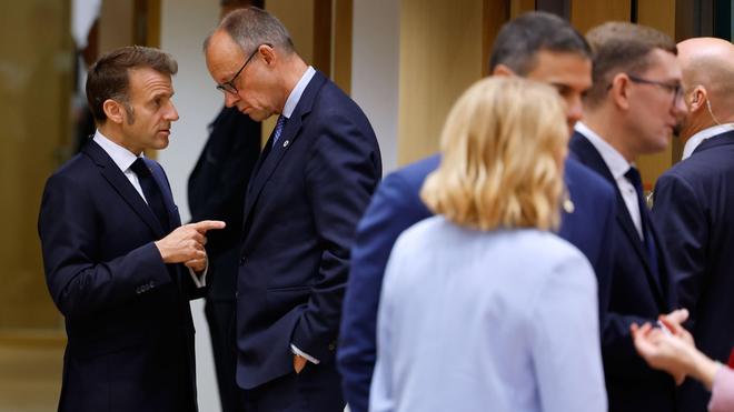 Europäisches Rüstungsprojekt: Miteinander gesprochen haben Merz und Macron in letzter Zeit häufig. Bei FCAS sind sie aber nicht zu einem Ergebnis gekommen. (Archivbild)