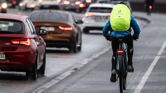Unfälle: Glatte Straßen sorgen für mehrere Verletzte in Sachsen