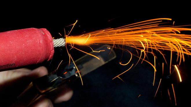 Feuerwerk: Genaue Zahlen dazu, wie viele Tiere in der Silvesternacht in panischer Flucht verletzt werden oder sterben, gibt es nicht. (Archivbild)