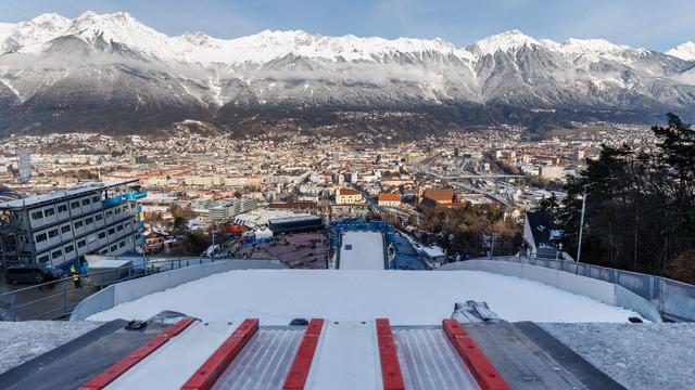 Skispringen: Zusage für Innsbruck-Flutlicht: Tournee für Frauen ganz nah