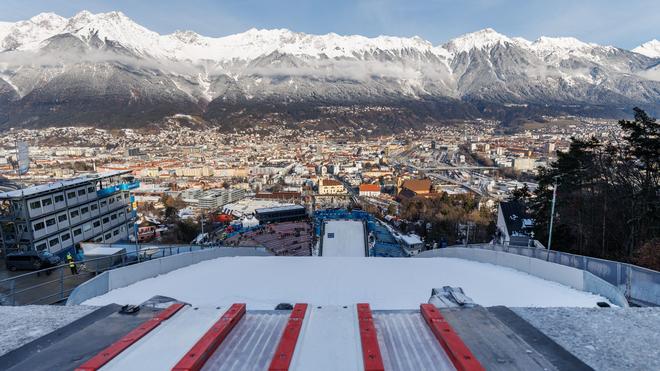 Skispringen: Das Flutlicht in Innsbruck soll zeitnah kommen. (Archivbild)