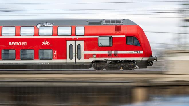 Bahnunfall: Der Zug war auf dem Weg nach Stralsund. (Symbolfoto)