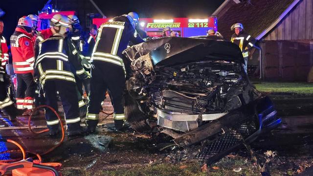 Verkehrsunfall: Unfall unter Alkoholeinfluss - Beifahrerin schwer verletzt