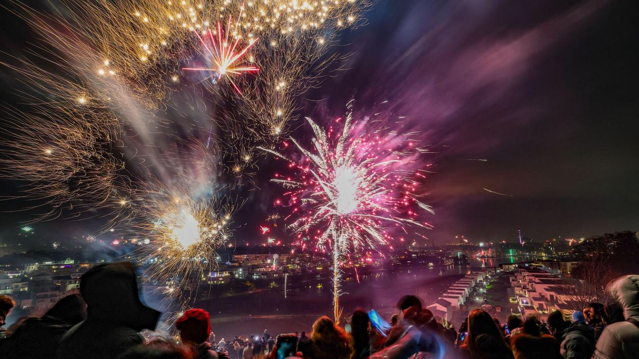 Jahreswechsel: Zwei Tote in der NRW-Silvesternacht - Mehrere Brände