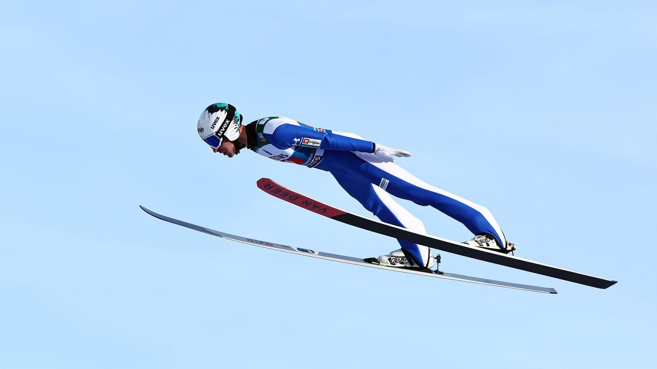 Vierschanzentournee: "Finde es frech": Kritik an gesperrtem Skispringer Zajc