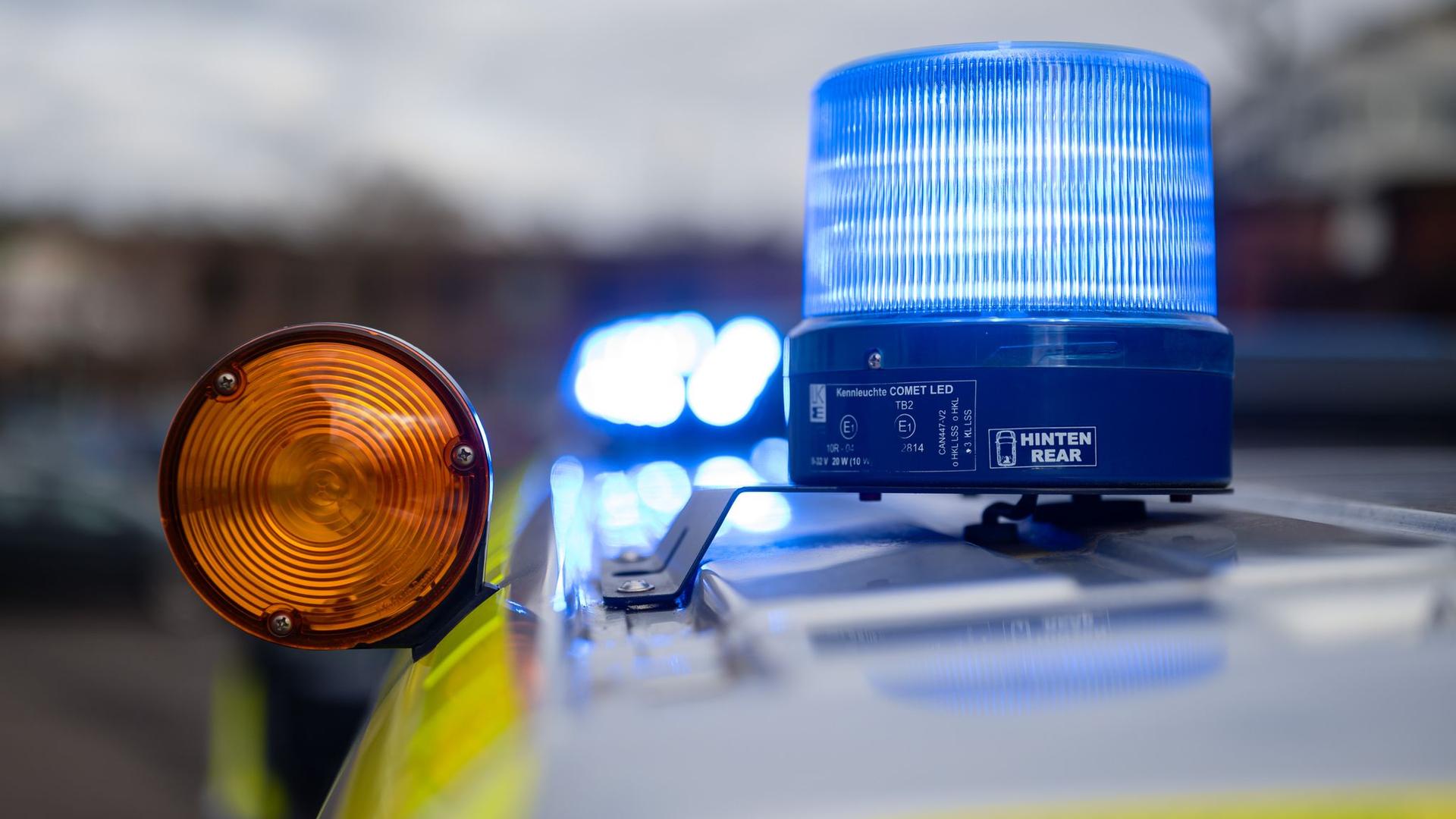 In Aurich: 19-Jähriger zwingt Autos auf glatter Straße zum Bremsen