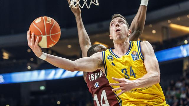 Basketball-Bundesliga: Alba Berlin verliert nach Krimi in Oldenburg