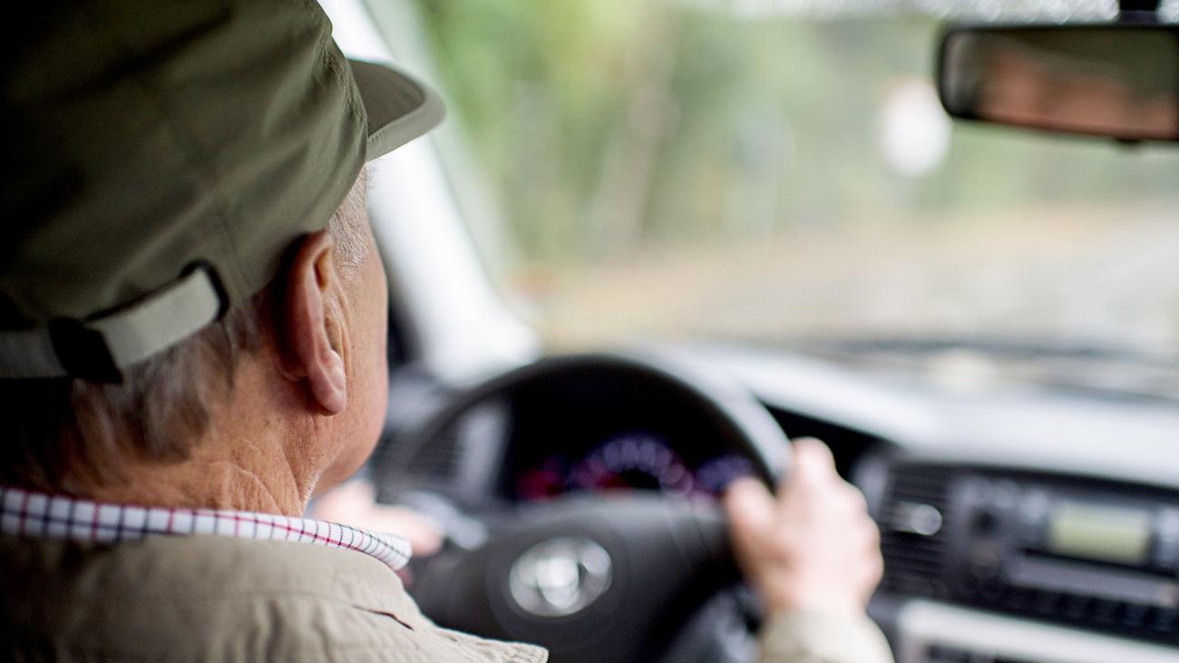 Fahrsicherheit im Alter: Kaum freiwillige Führerschein-Abgaben bei Älteren in MV
