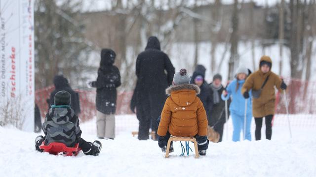 Wintersport: Rodler nutzen Schneefälle im Harz