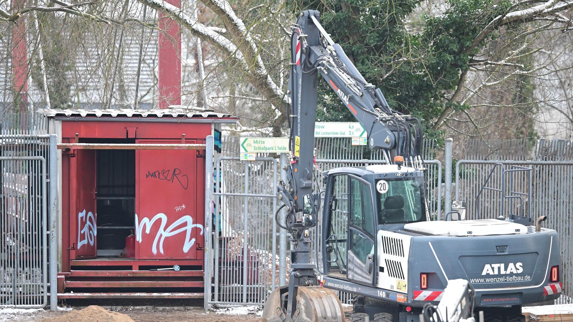 Brandanschlag: Viele Schulen nach Stromausfall bis Mittwoch dicht