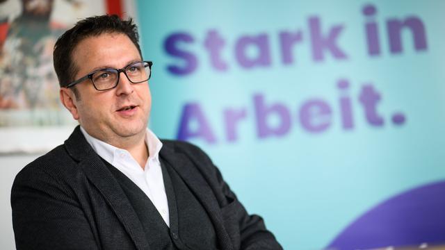 Arbeiter und die AfD: Streit vor Betriebsratswahlen: Wer vertritt die Arbeiter?